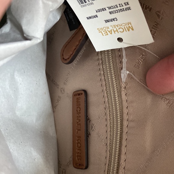 NWT Michael Kors Carine Extra-Small Logo Satchel Crossbody Bag Brown. - Picture 4 of 4